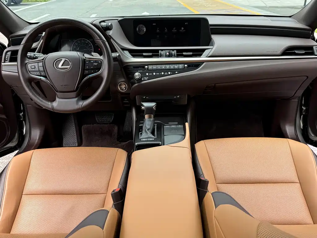 Lexus ES — миниатюра 6