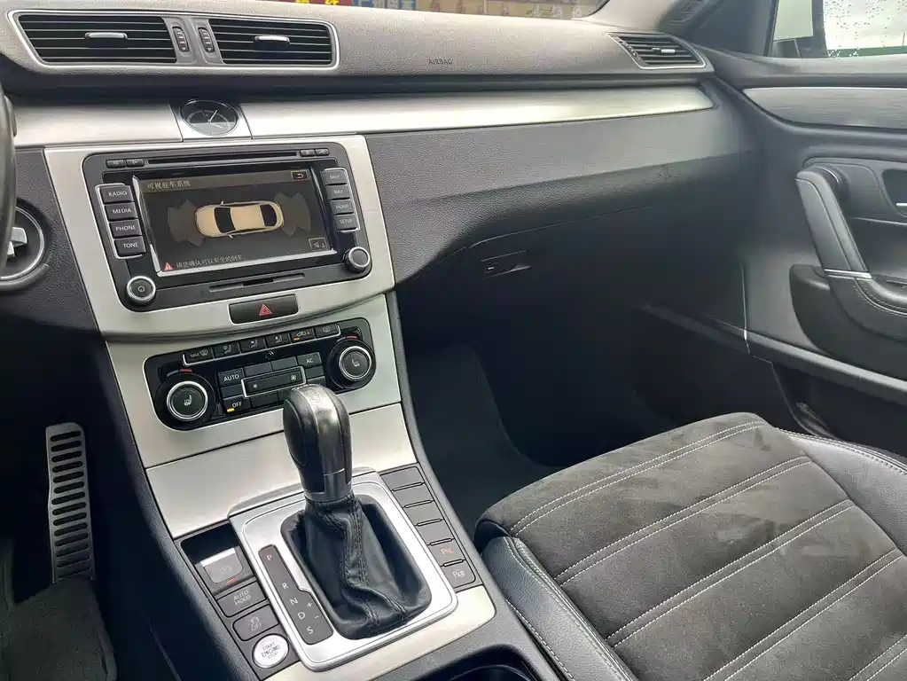 Volkswagen CC — миниатюра 11