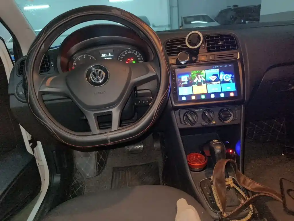 Volkswagen Polo — миниатюра 6