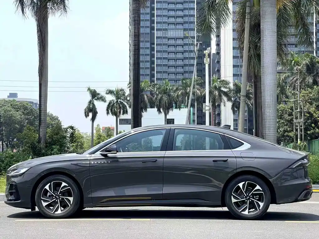 Lincoln Z — миниатюра 4