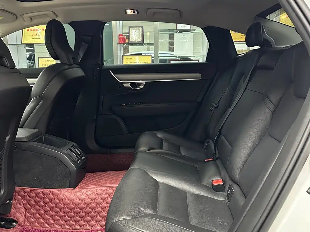 Volvo S90 2020 T5 Luxury