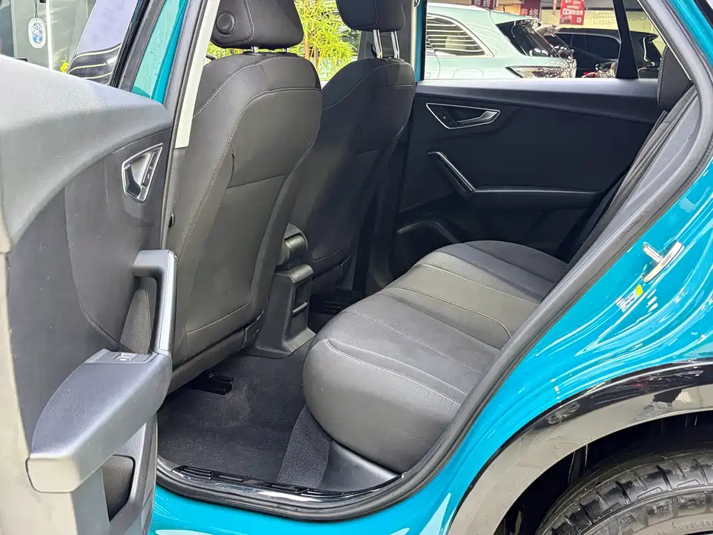 Audi Q2L — миниатюра 12