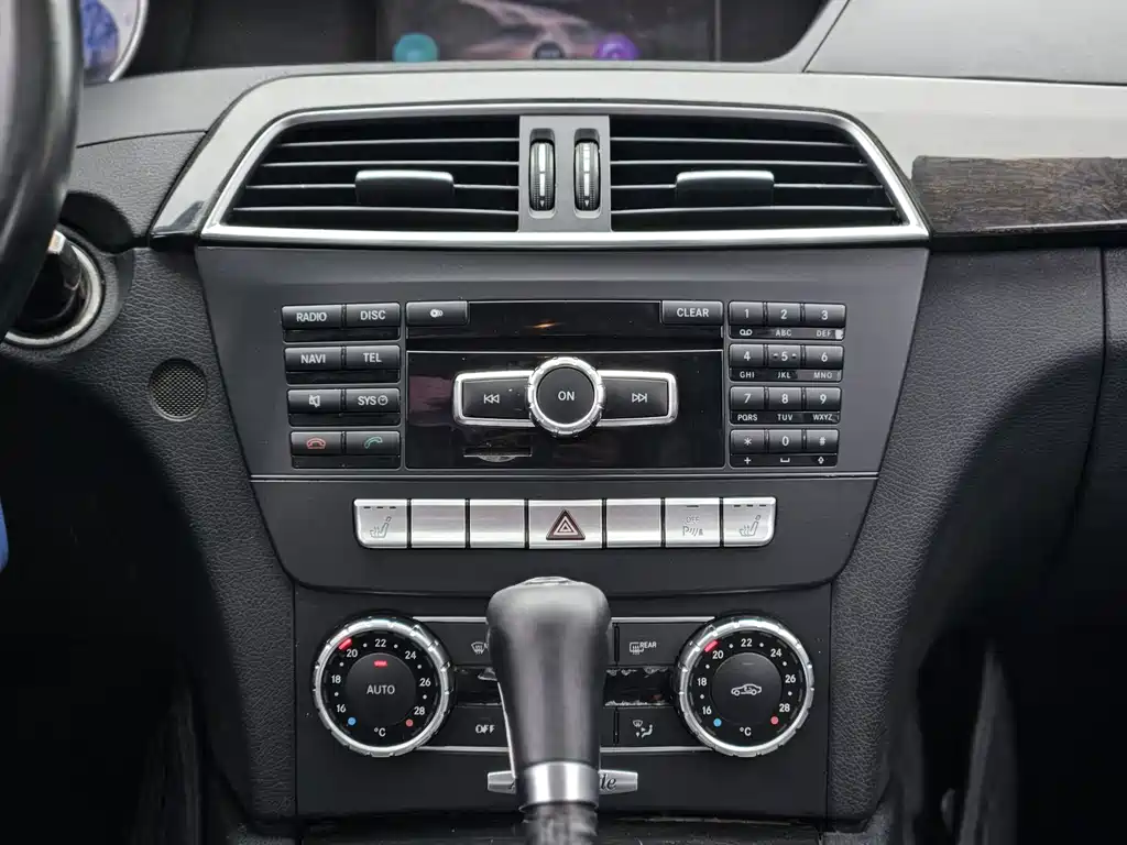 Mercedes-Benz C-Class — миниатюра 13