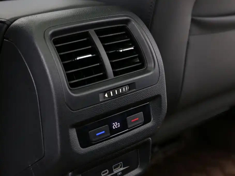 Volkswagen Touran — миниатюра 14