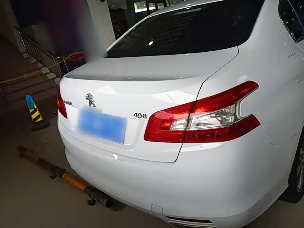 Peugeot 408 — миниатюра 6
