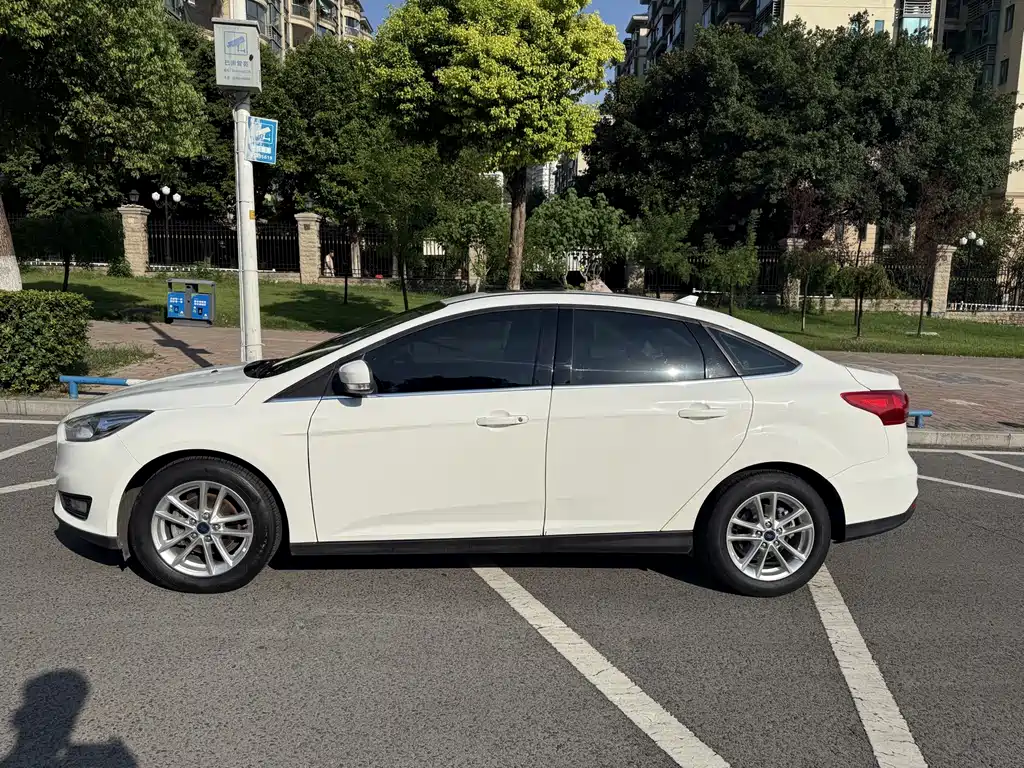 Ford Focus — миниатюра 2