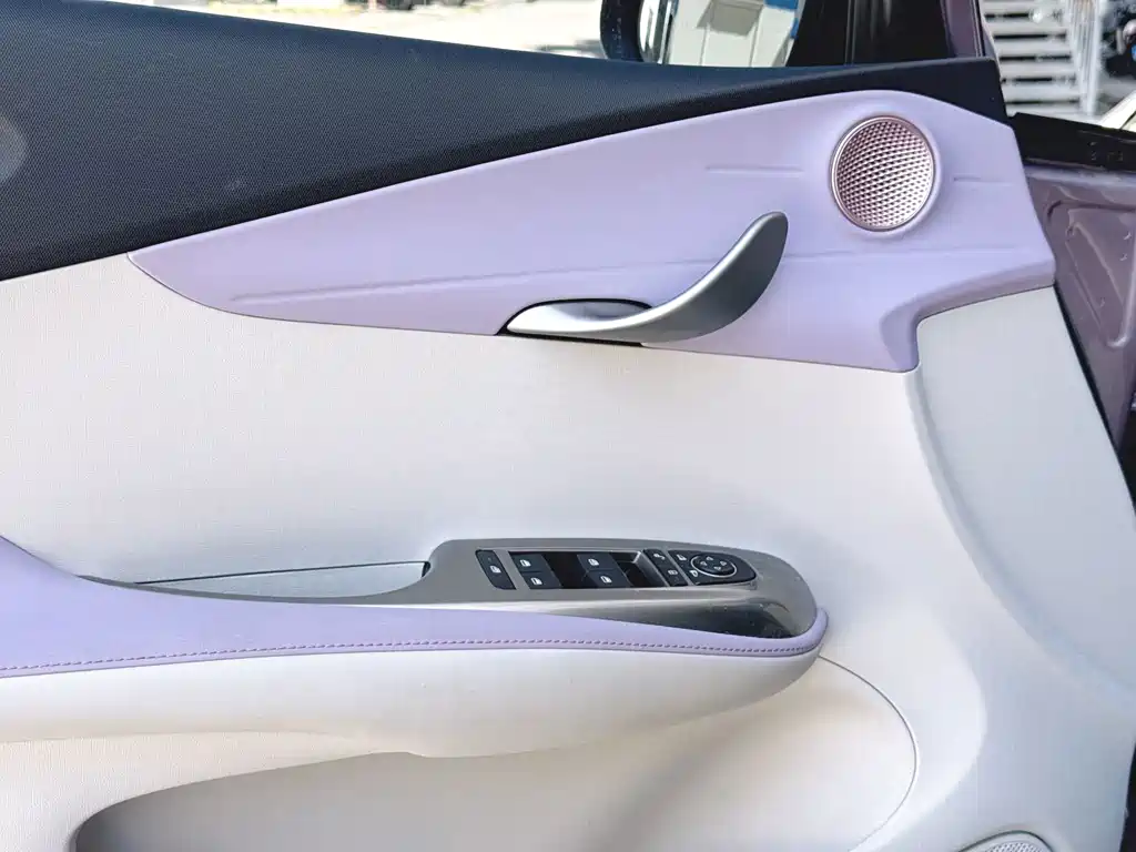 BYD Dolphin — миниатюра 4