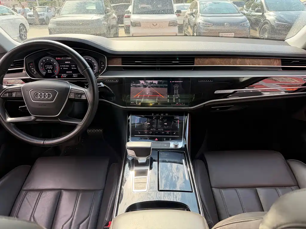 Audi A8 — миниатюра 9