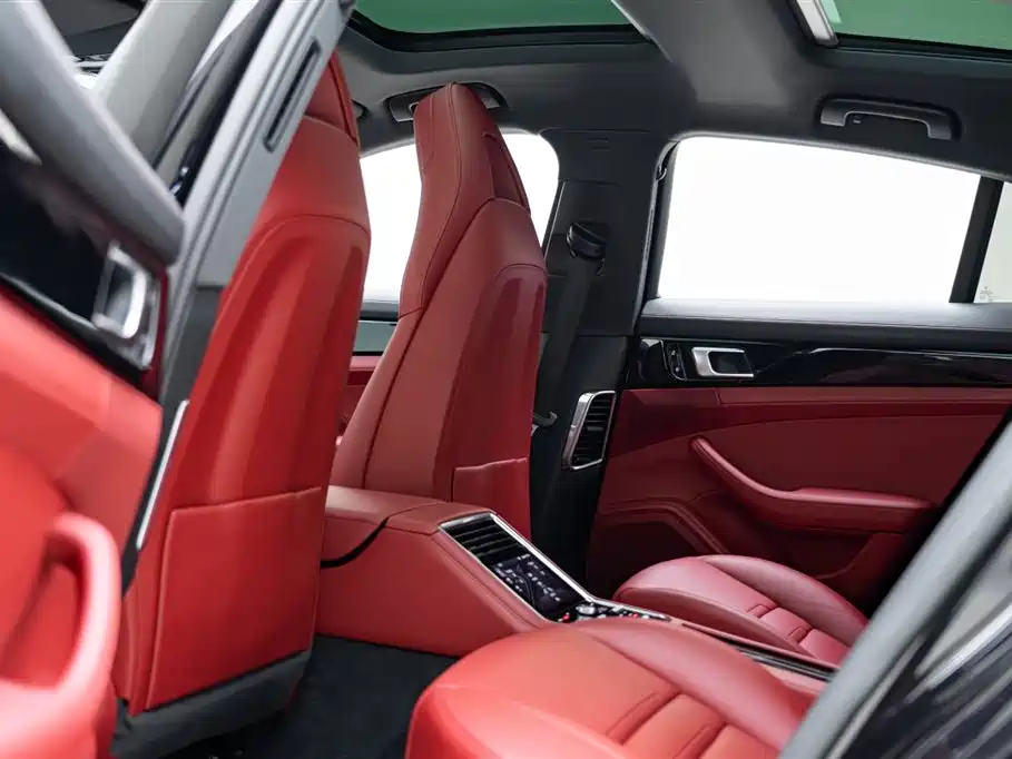 PORSCHE PANAMERA NEW ENERGY