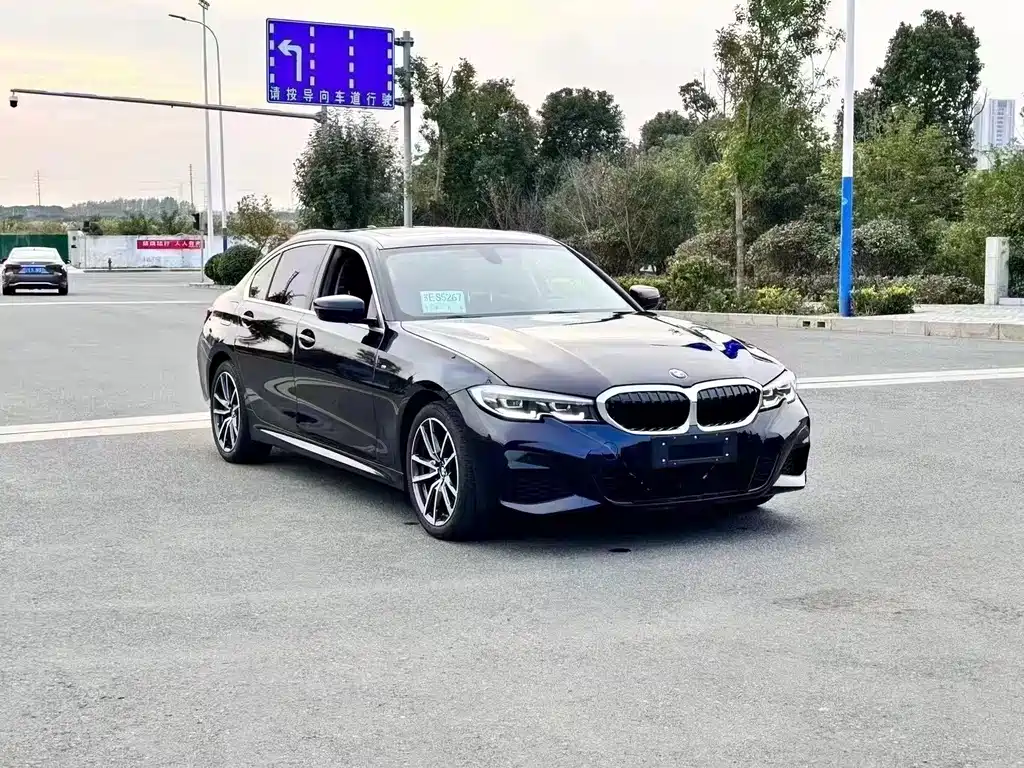 BMW 3 Series 2020