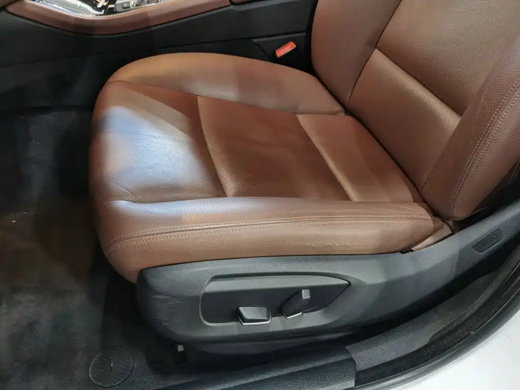 BMW 5 Series — миниатюра 20