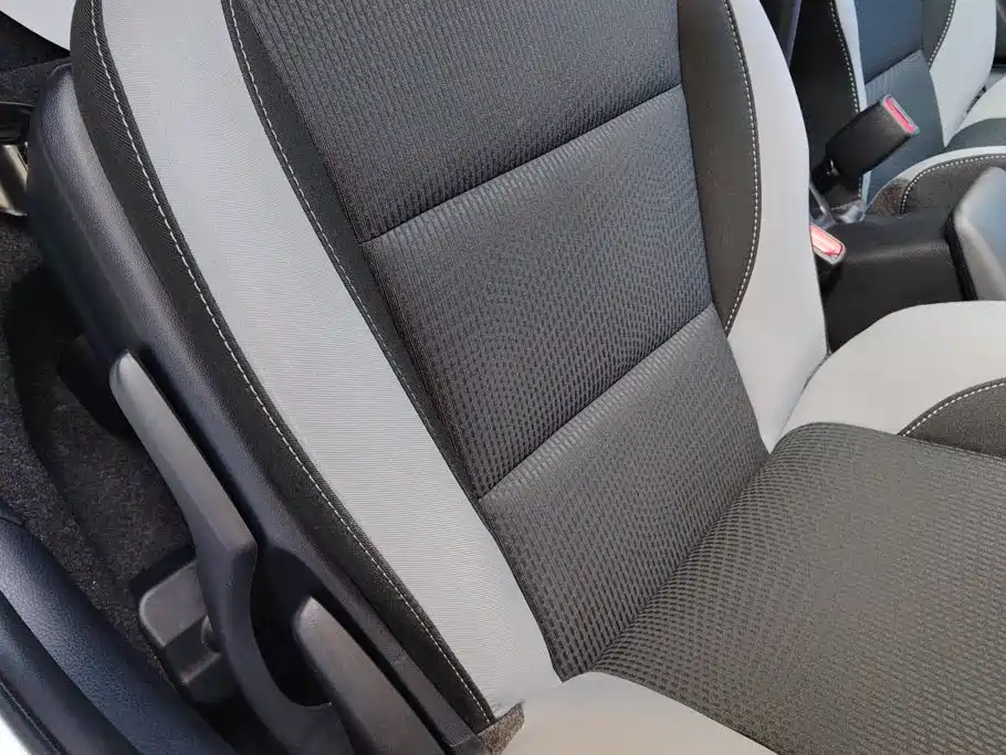 Toyota Yaris L — миниатюра 9