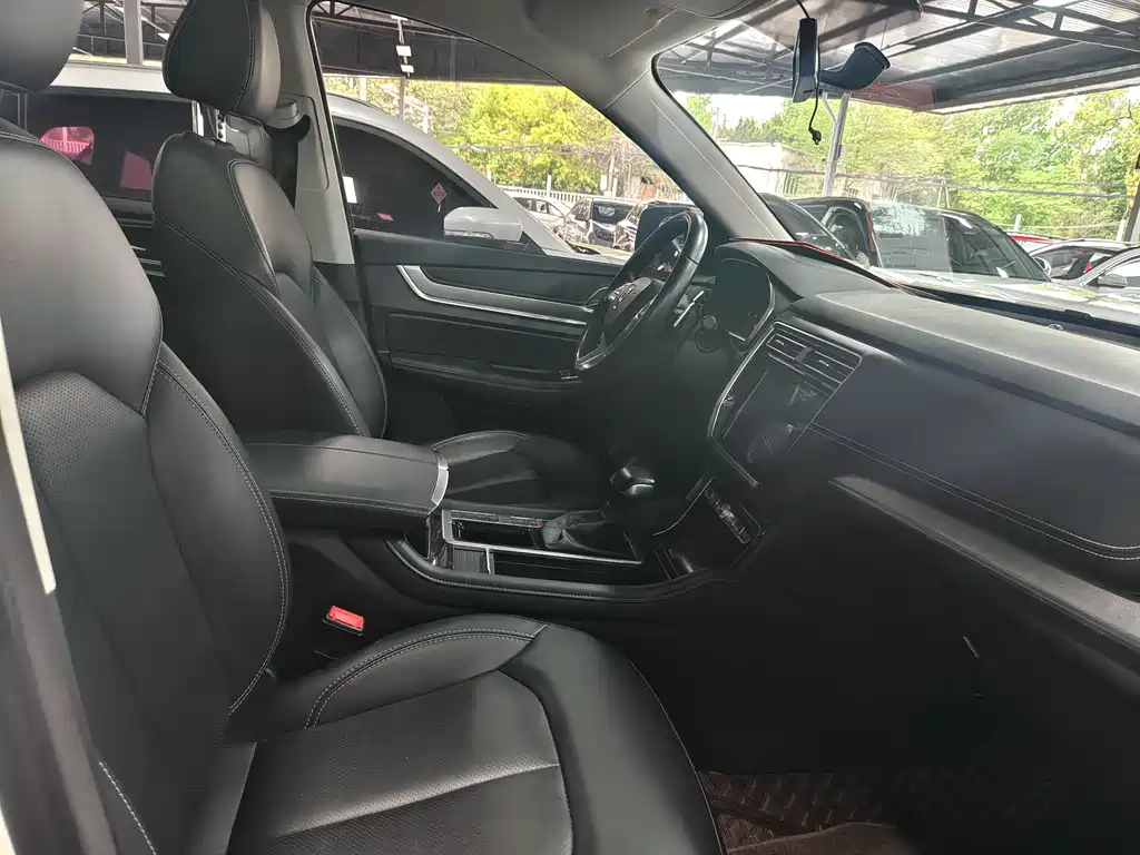 Roewe RX8 2019 30T Flagship
