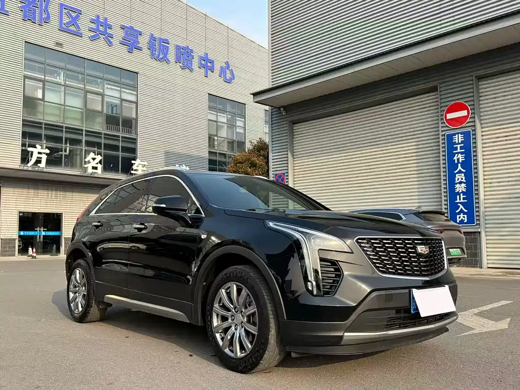 Cadillac XT4 2020 28T