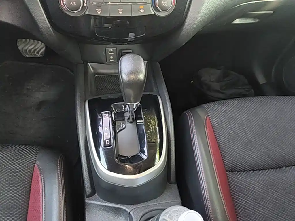 Nissan Qashqai — миниатюра 14