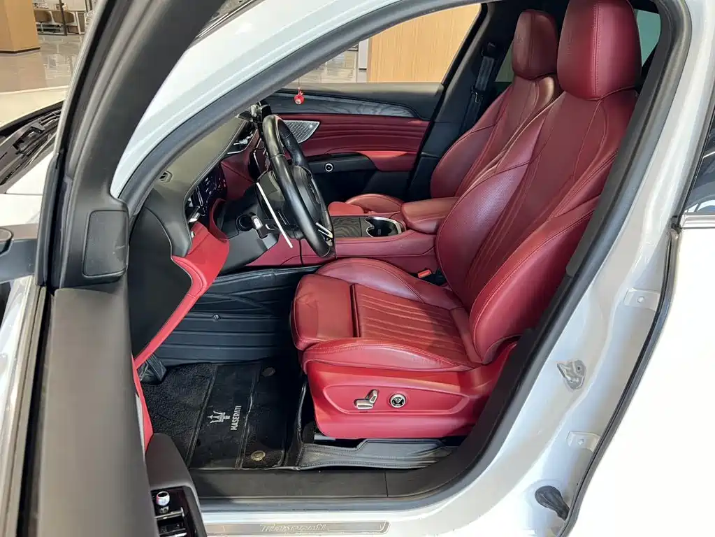 Maserati Grecale — миниатюра 9