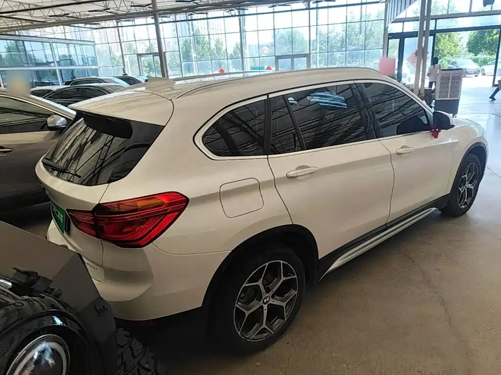 BMW X1 — миниатюра 7