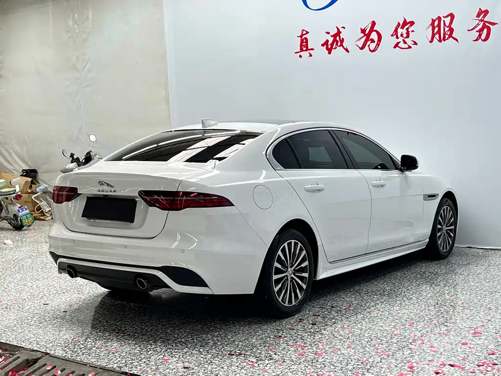 Jaguar XEL — миниатюра 18