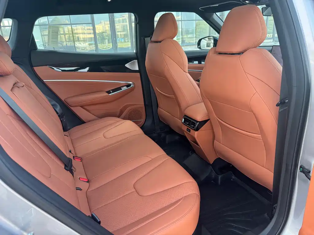 Geely Boyue — миниатюра 19