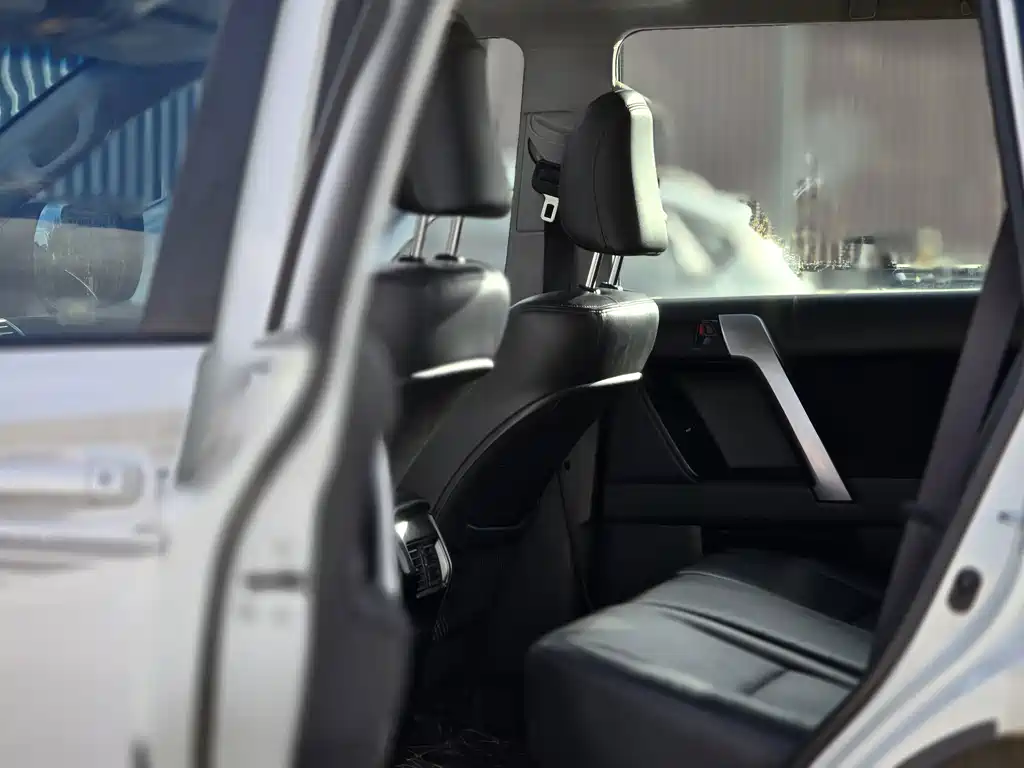 Toyota Prado — миниатюра 15