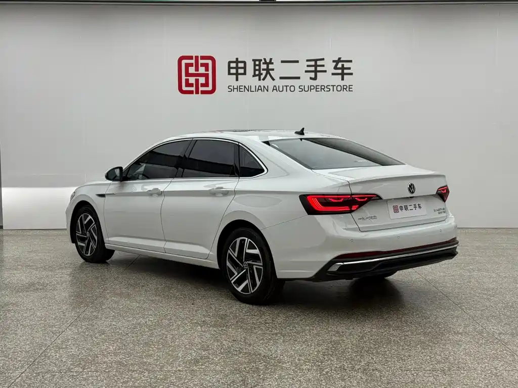 Volkswagen Sagitar — миниатюра 2