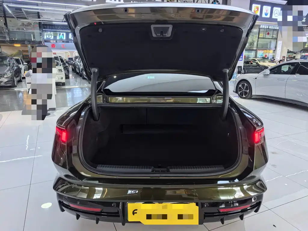Lynk & Co 10 — миниатюра 21