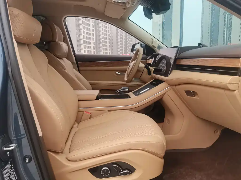 AITO ASK THE WORLD M7