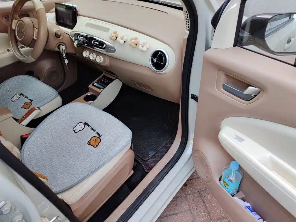 Wuling MINIEV — миниатюра 19