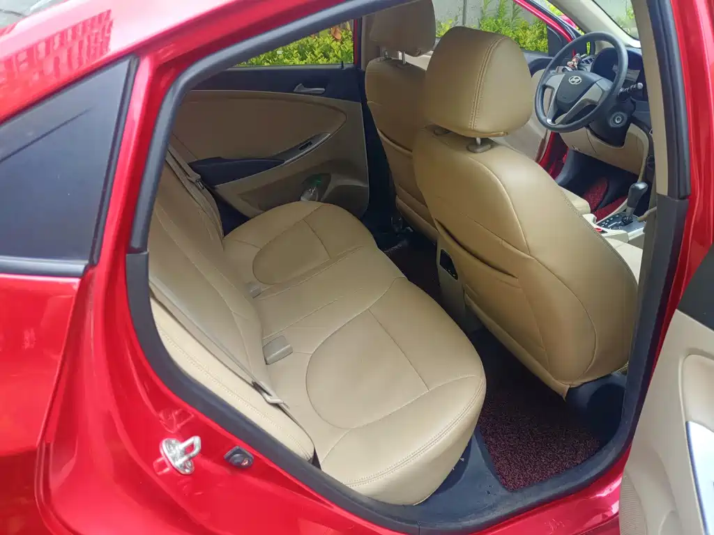 Hyundai Verna — миниатюра 10