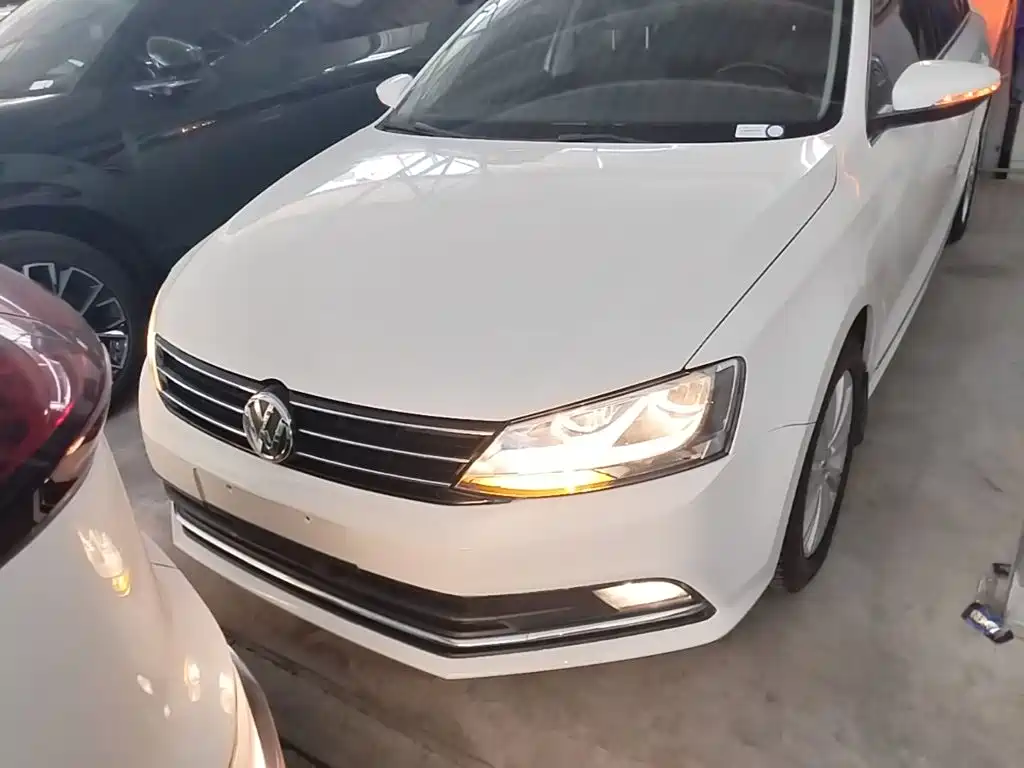 Volkswagen Sagitar — миниатюра 3