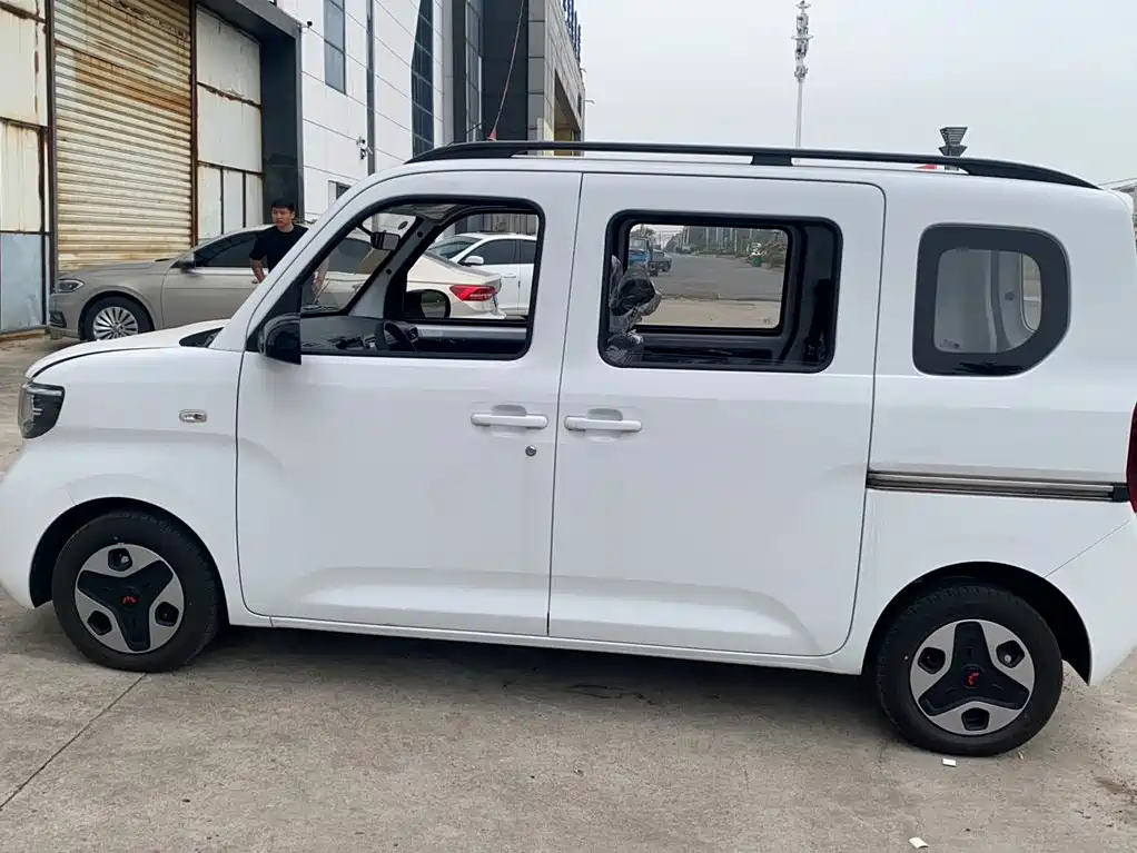 Wuling Zhiguang EV — миниатюра 6