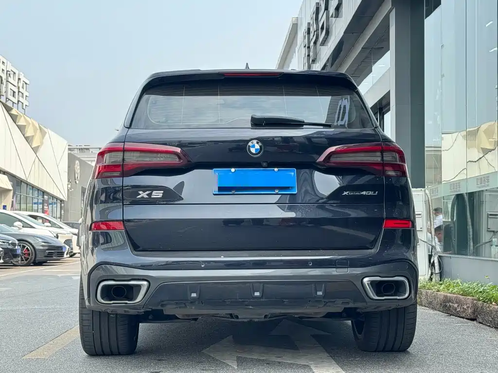 BMW X5 (Import) — миниатюра 13