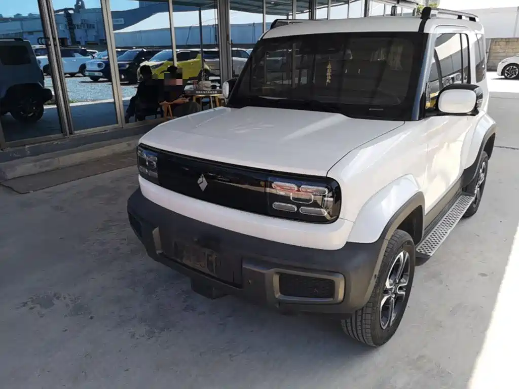 Baojun Yueye — миниатюра 2