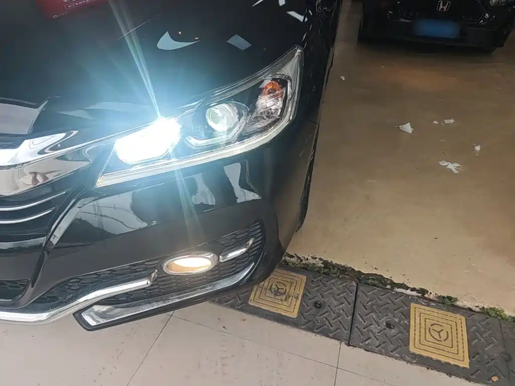 Honda Accord — миниатюра 24