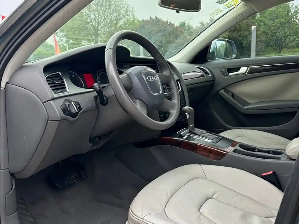 Audi A4L 2009 2.0 TFSI Luxury