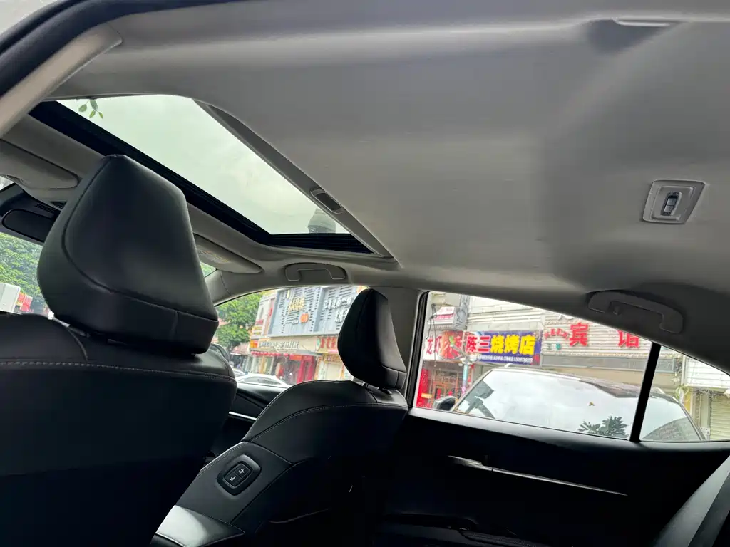Toyota Camry 2024 2.0HGVP Luxury