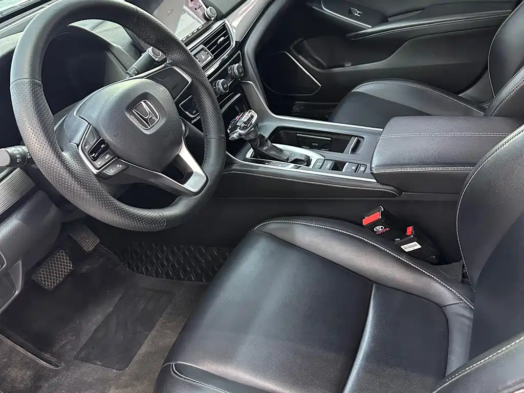 Honda Inspire - фото 4