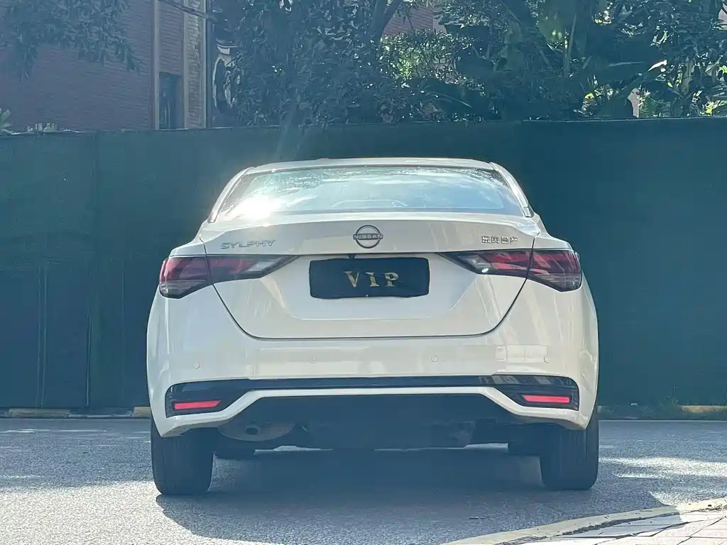 Nissan Sylphy — миниатюра 8