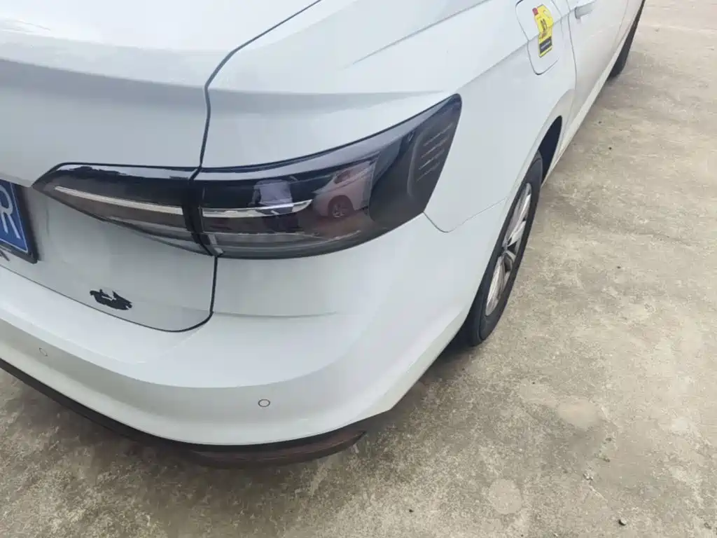 Volkswagen Lavida — миниатюра 8
