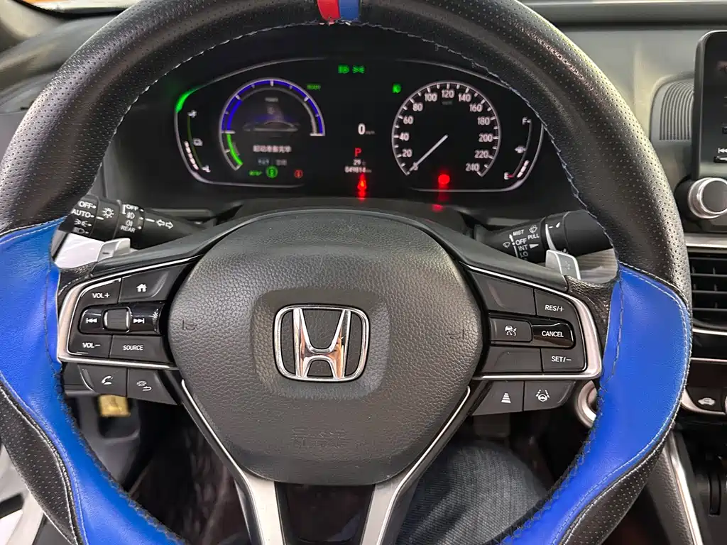 Honda Inspire - фото 5