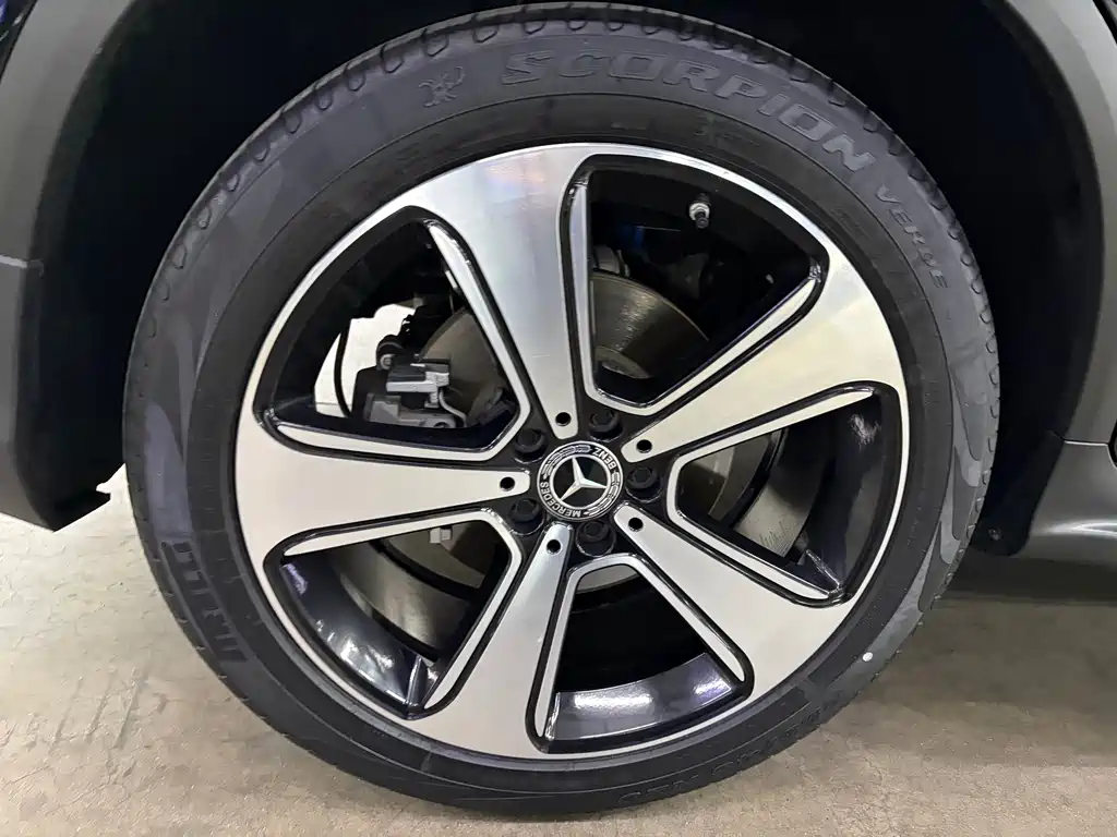 Mercedes-Benz GLC — миниатюра 15