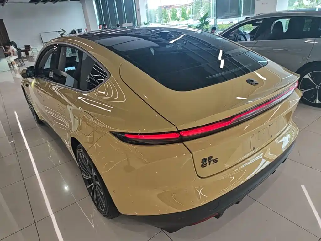 NIO ET5 — миниатюра 5