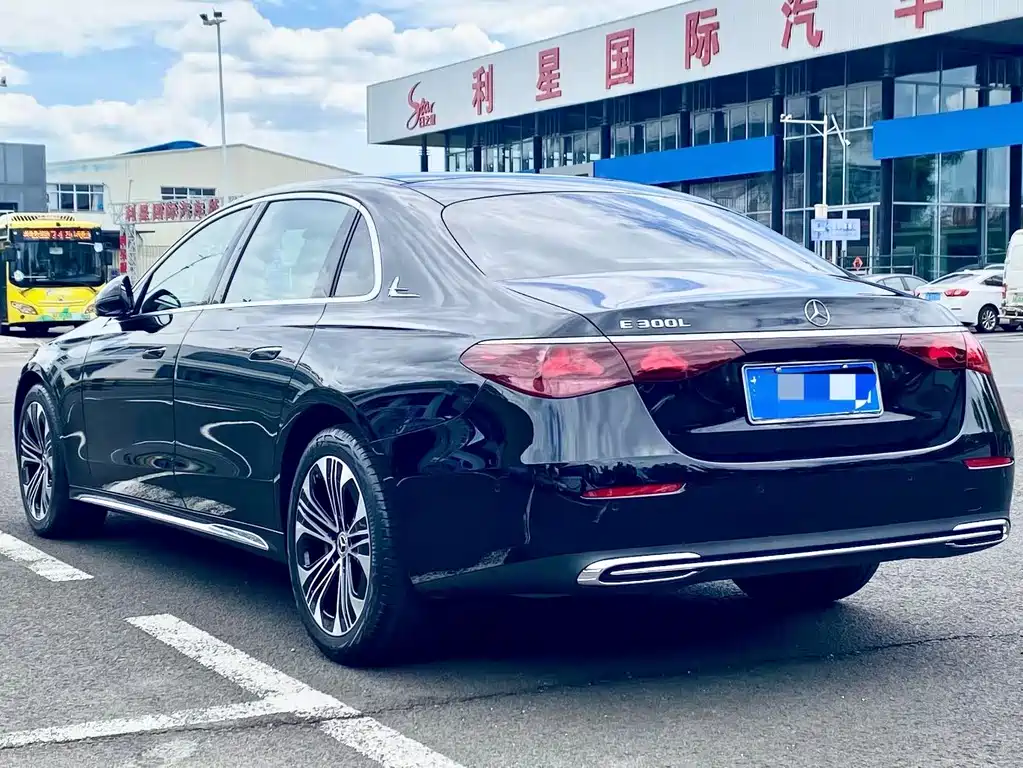 Mercedes-Benz E-Class E 2026 E 300 L Luxury