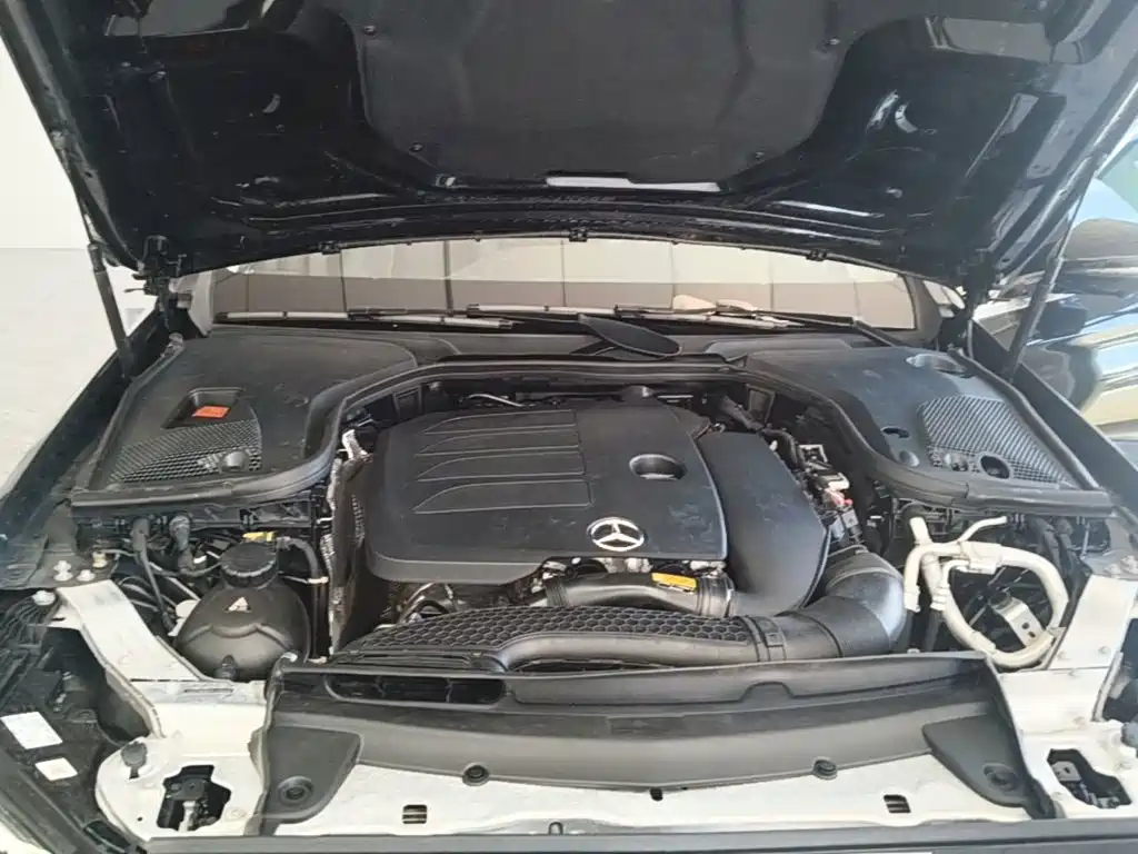 Mercedes-Benz E-Class — миниатюра 20