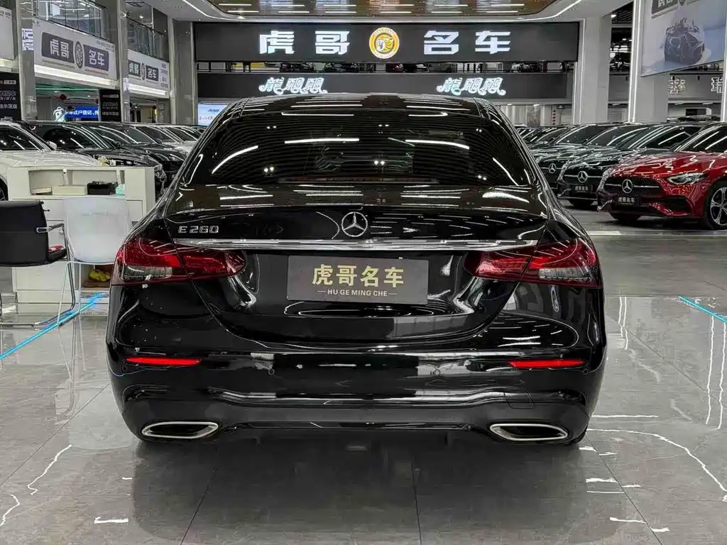 Mercedes-Benz E-Class (Import) — миниатюра 8