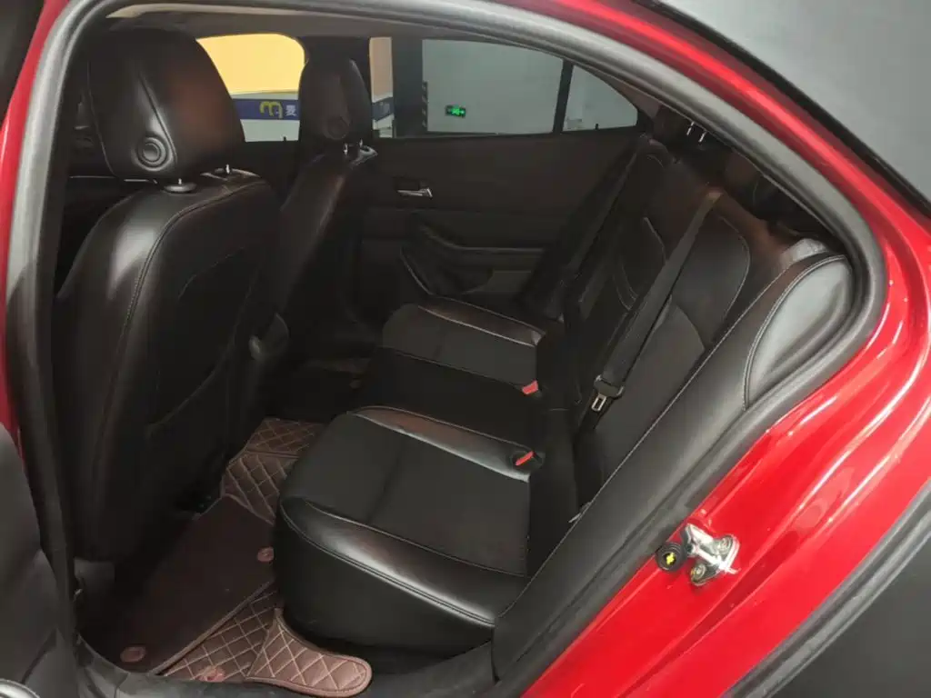 Chevrolet Malibu — миниатюра 17