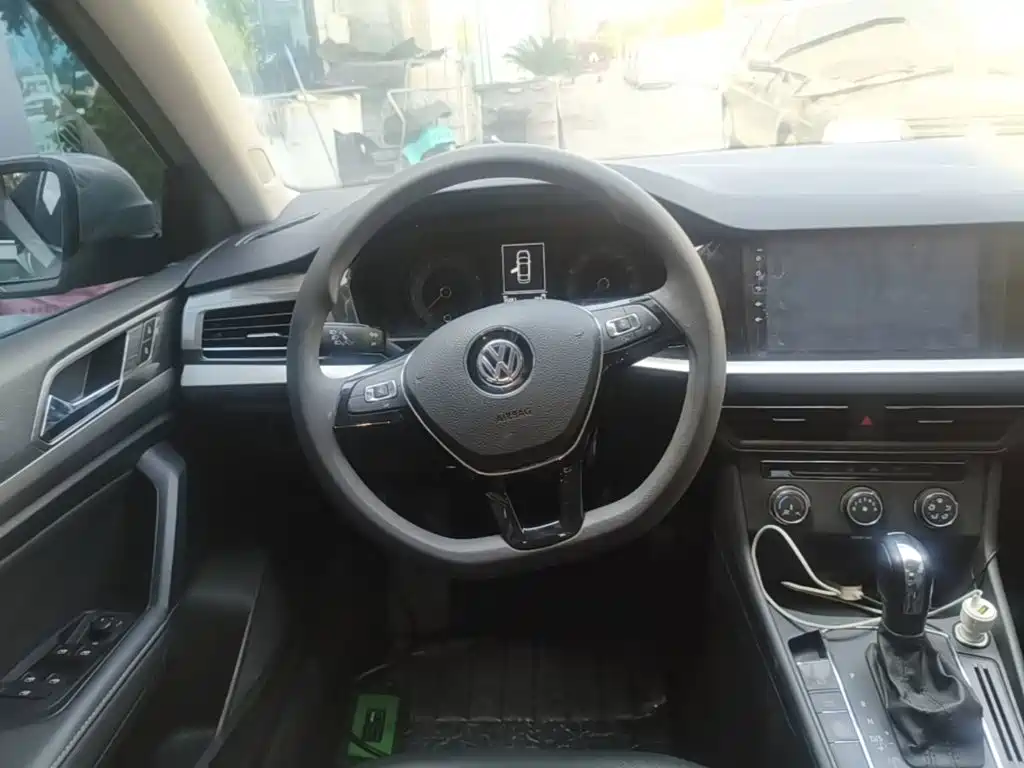 Volkswagen Lavida — миниатюра 11
