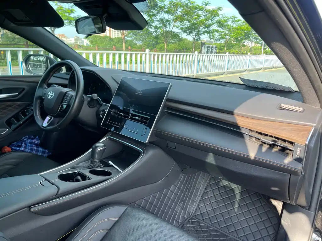 Toyota Avalon 2024 2.0L