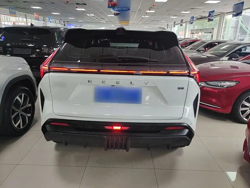 Geely Boyue — миниатюра 6