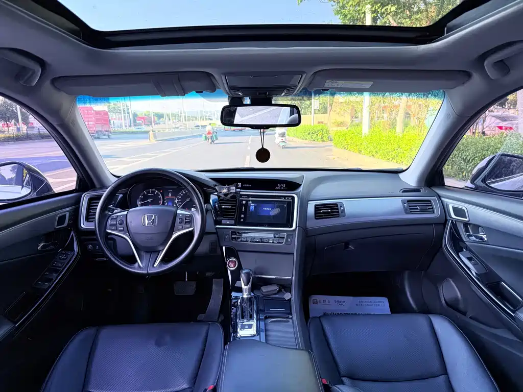 Honda Spirior — миниатюра 4